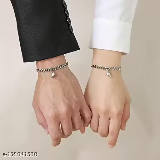 Veloura Magnetic Heart Bracelet